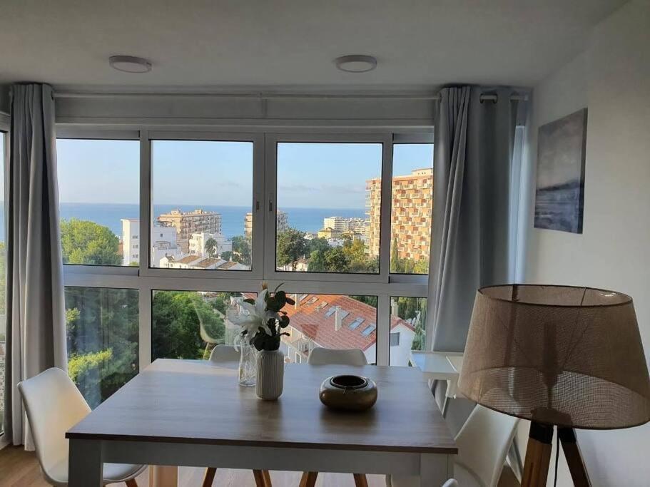 Beautiful Sea Views Cozy Apartment 350 M From Beach Беналмадена Екстериор снимка