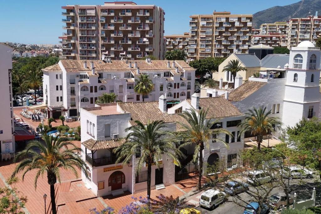 Beautiful Sea Views Cozy Apartment 350 M From Beach Беналмадена Екстериор снимка