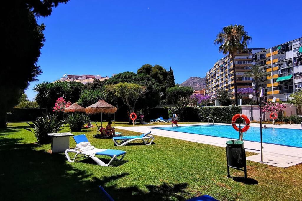 Beautiful Sea Views Cozy Apartment 350 M From Beach Беналмадена Екстериор снимка