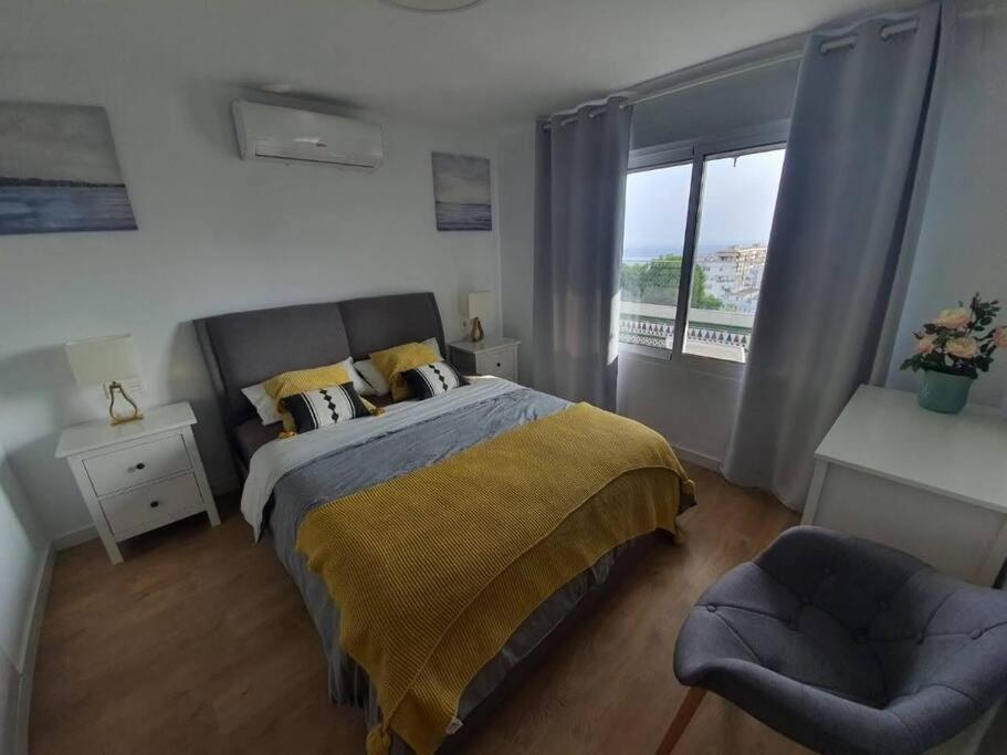 Beautiful Sea Views Cozy Apartment 350 M From Beach Беналмадена Екстериор снимка
