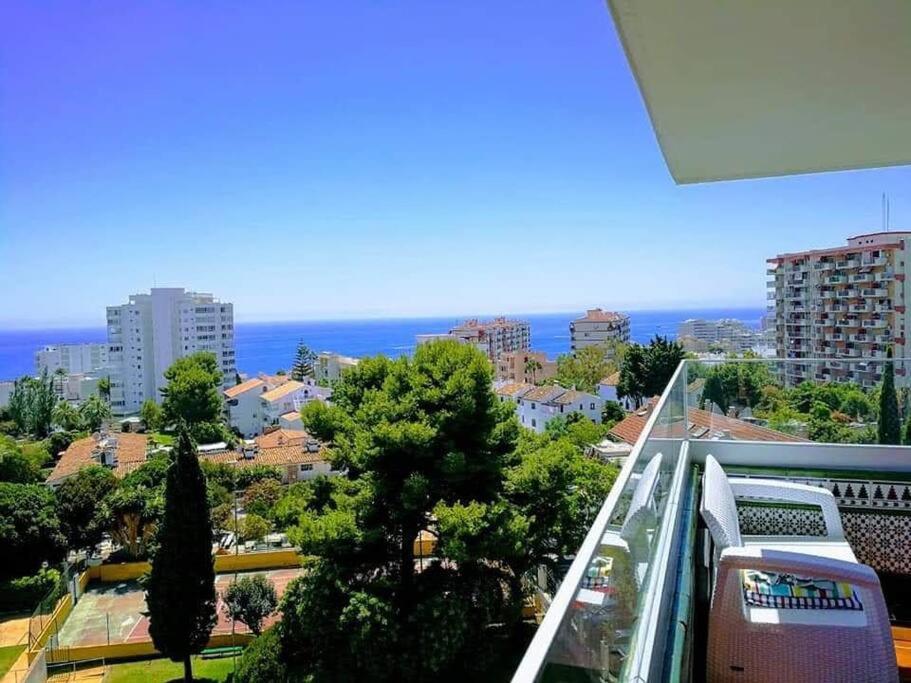 Beautiful Sea Views Cozy Apartment 350 M From Beach Беналмадена Екстериор снимка