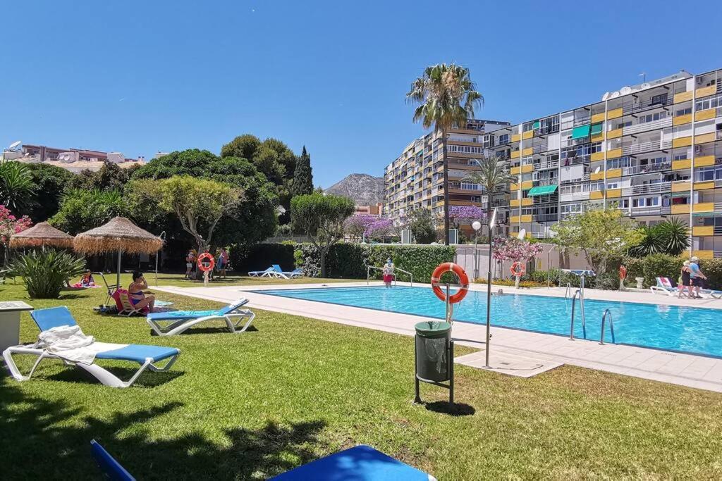 Beautiful Sea Views Cozy Apartment 350 M From Beach Беналмадена Екстериор снимка