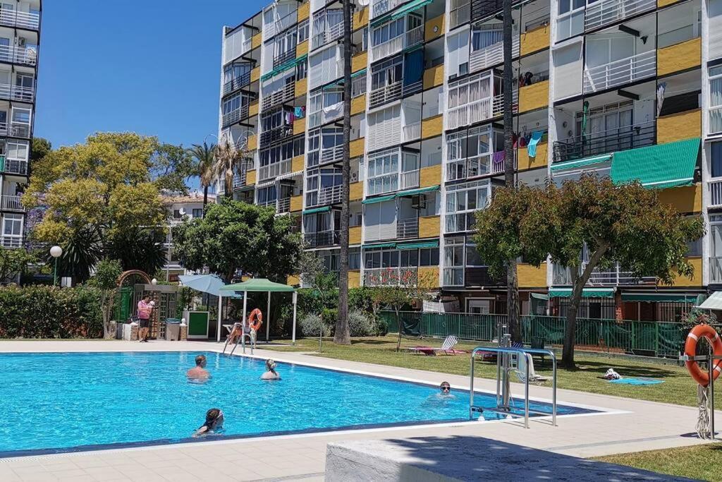 Beautiful Sea Views Cozy Apartment 350 M From Beach Беналмадена Екстериор снимка