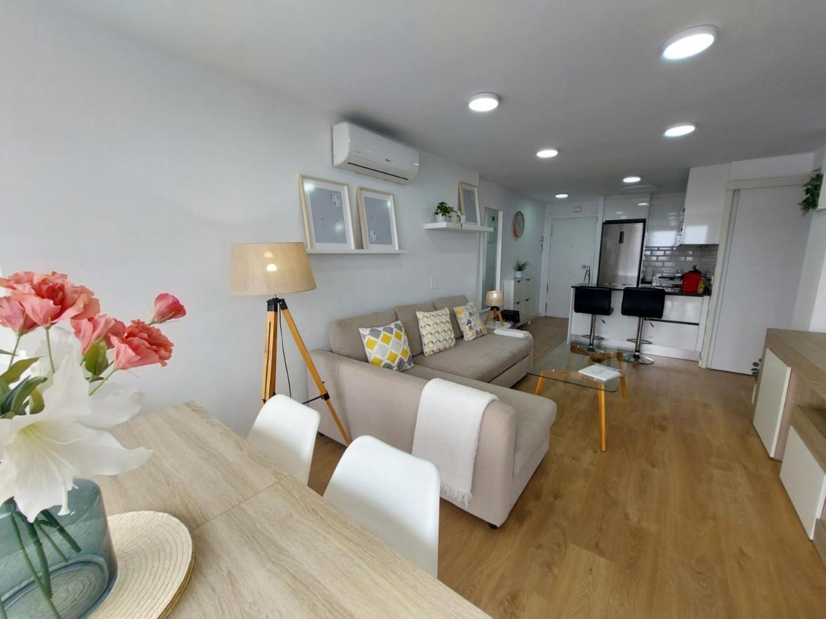 Beautiful Sea Views Cozy Apartment 350 M From Beach Беналмадена Екстериор снимка