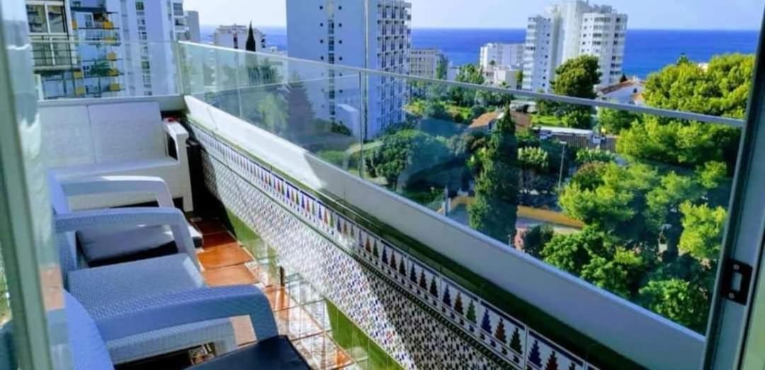 Beautiful Sea Views Cozy Apartment 350 M From Beach Беналмадена Екстериор снимка