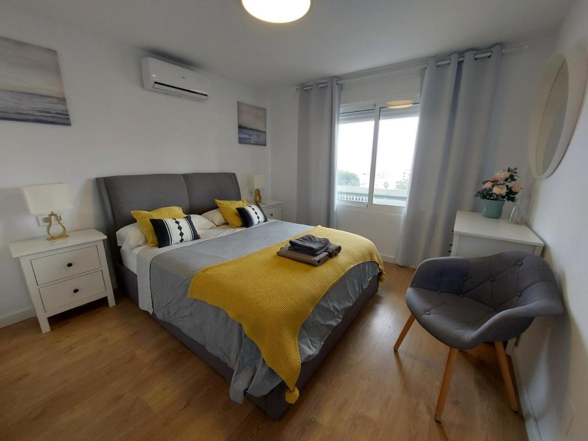 Beautiful Sea Views Cozy Apartment 350 M From Beach Беналмадена Екстериор снимка