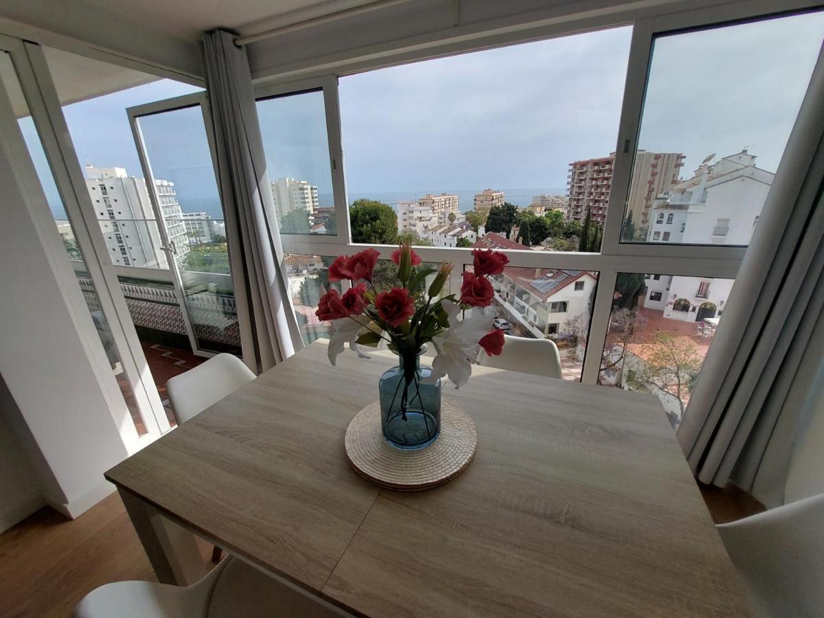 Beautiful Sea Views Cozy Apartment 350 M From Beach Беналмадена Екстериор снимка